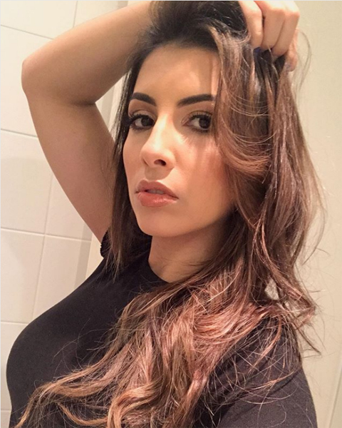 Isabella Oliveira (Изабелла Оливейра)